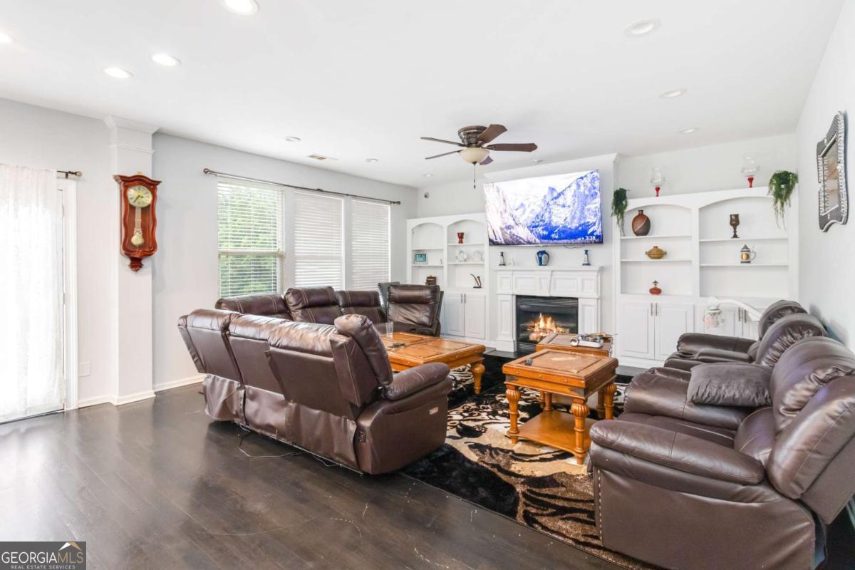 1044 Simonton Hill CT