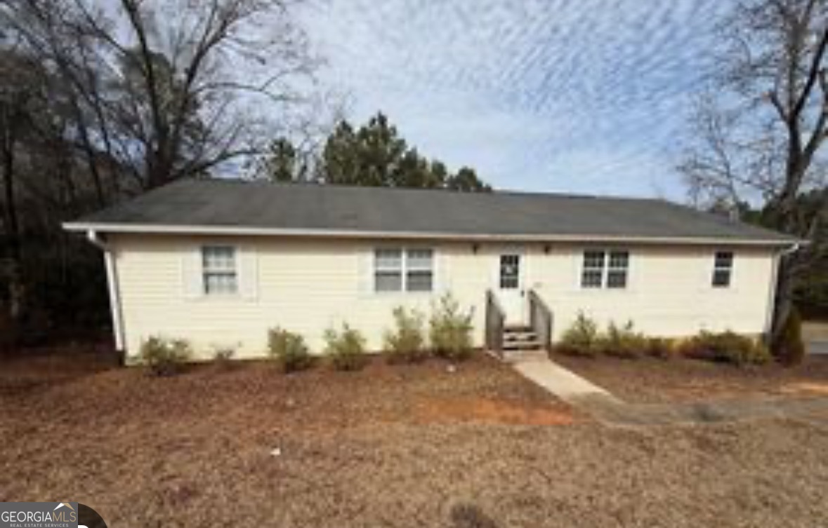This home will not be available until September 15, 2025. We will run a credit, criminal and eviction search on all applicants. Please do not disturb tenants. Please contact property manager for more information and for applications to rent at 229-340-9704.