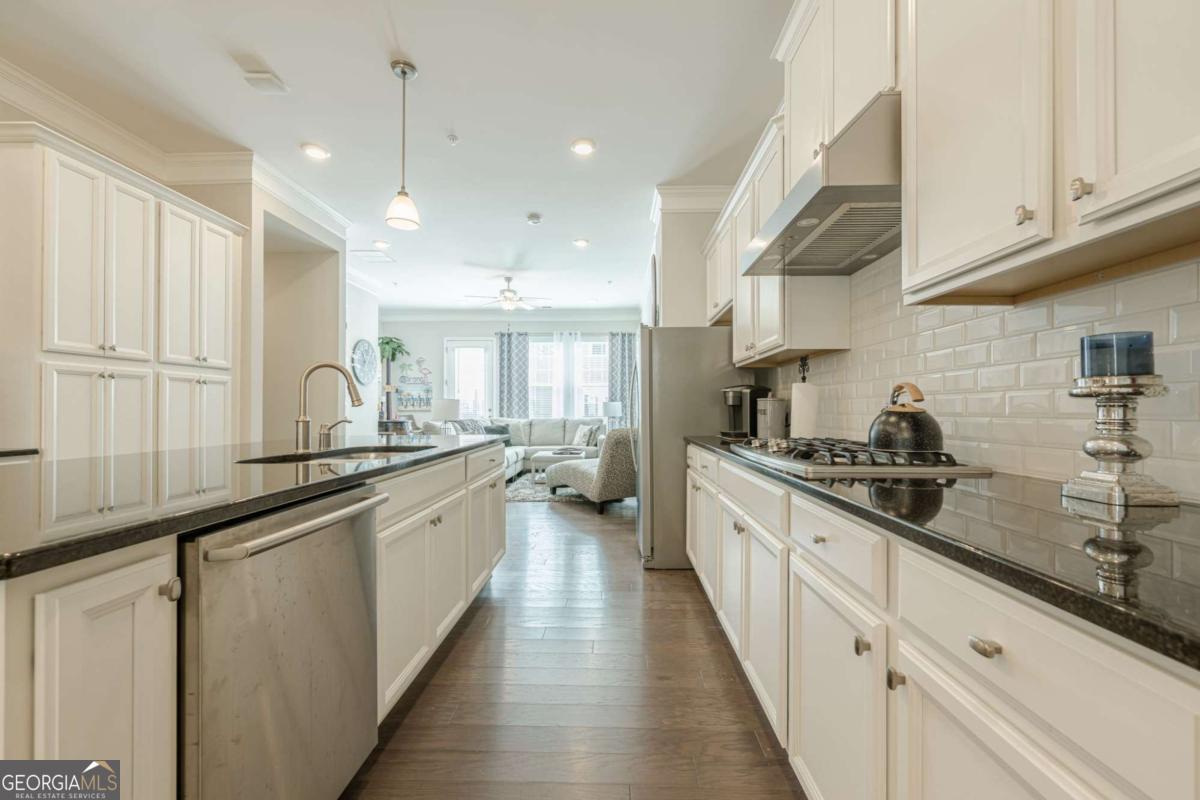 Caravavelle at Windward Park - Residential