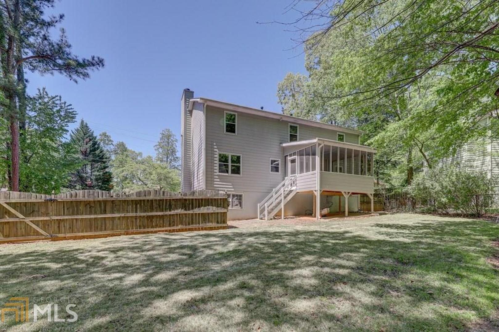 Country Plantation - Residential
