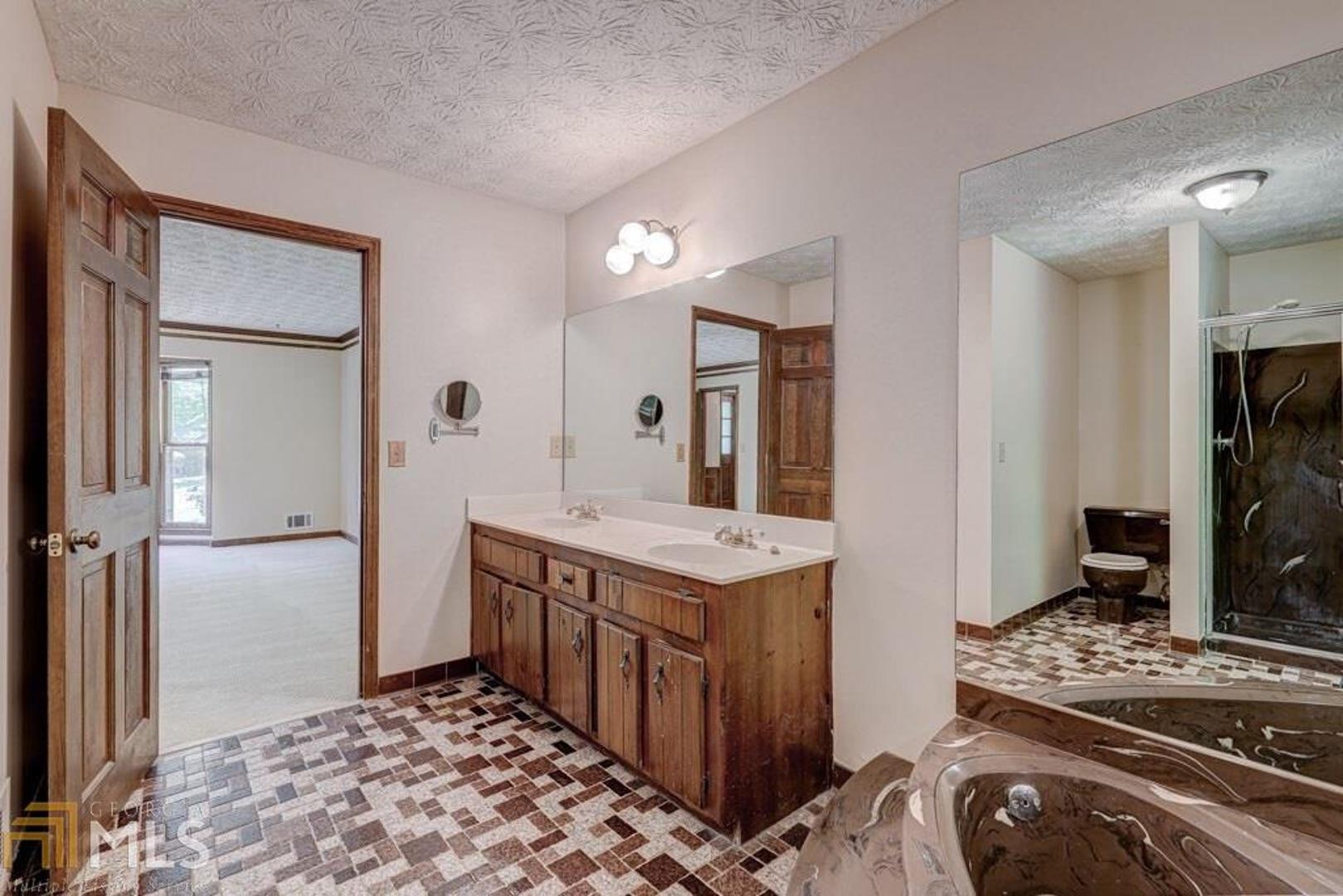 Country Plantation - Residential