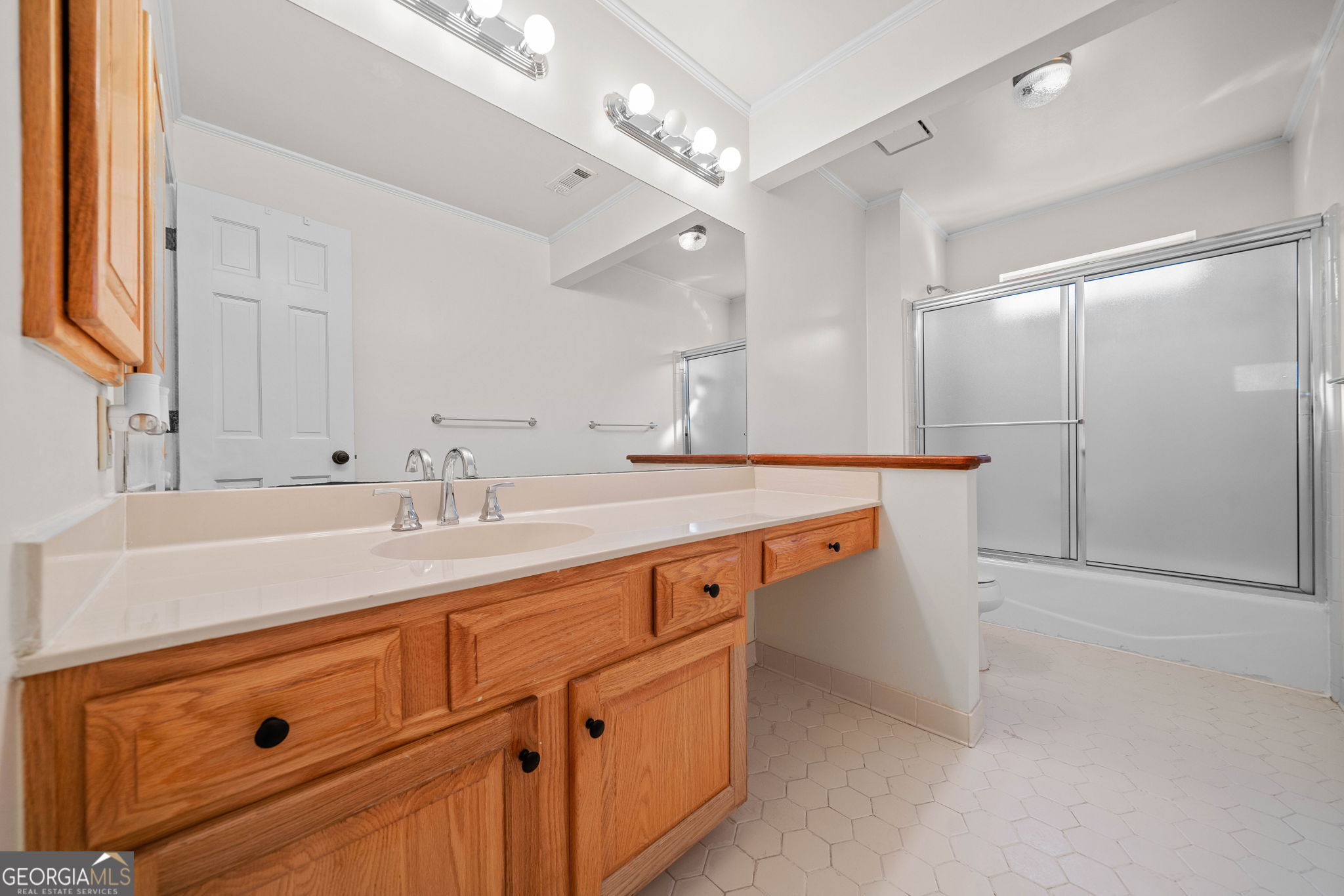 Lawrenceville, Georgia 30044, United States, 4 Bedrooms Bedrooms, ,3 BathroomsBathrooms,Residential,Active,21202