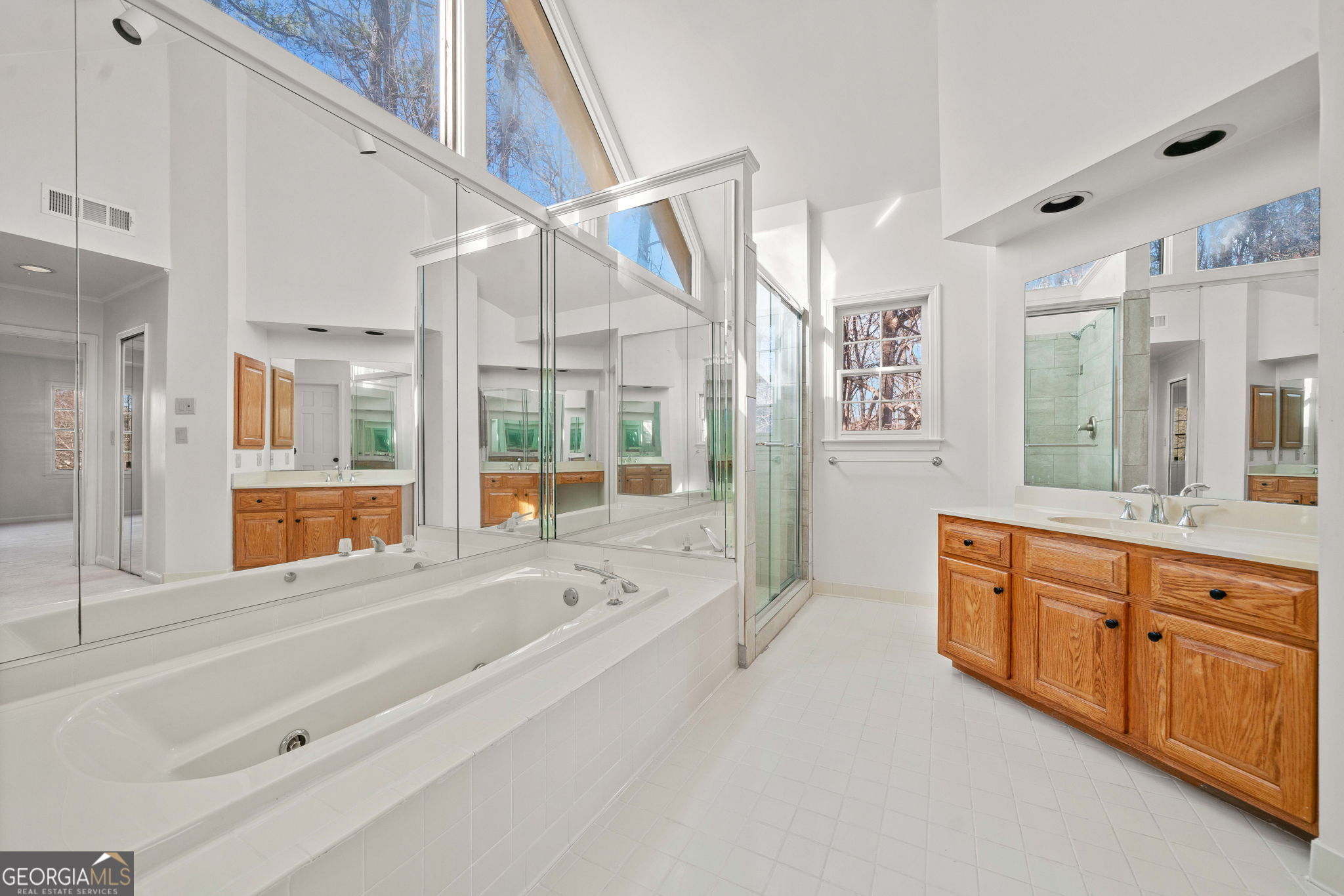 Lawrenceville, Georgia 30044, United States, 4 Bedrooms Bedrooms, ,3 BathroomsBathrooms,Residential,Active,21202