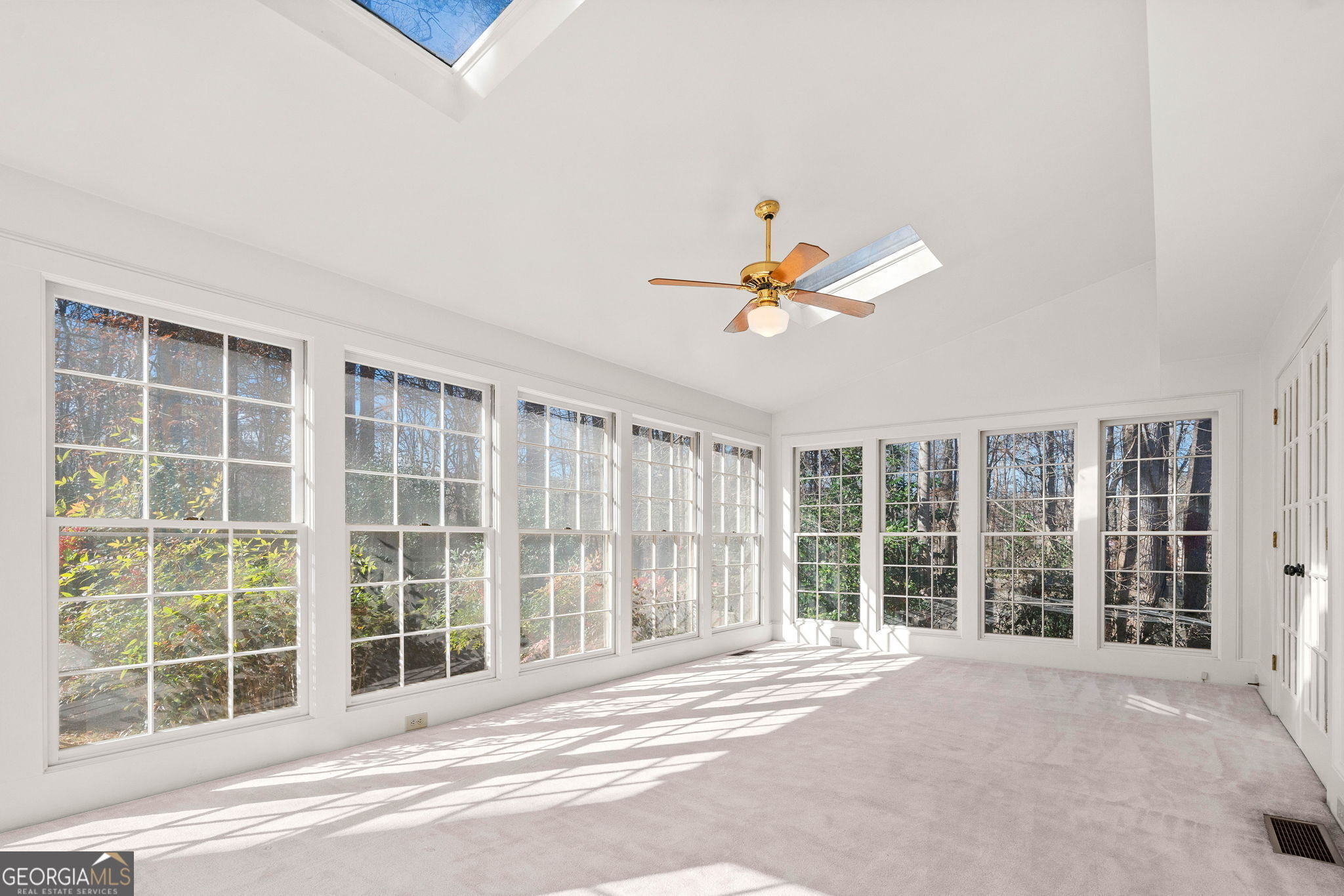 Lawrenceville, Georgia 30044, United States, 4 Bedrooms Bedrooms, ,3 BathroomsBathrooms,Residential,Active,21202