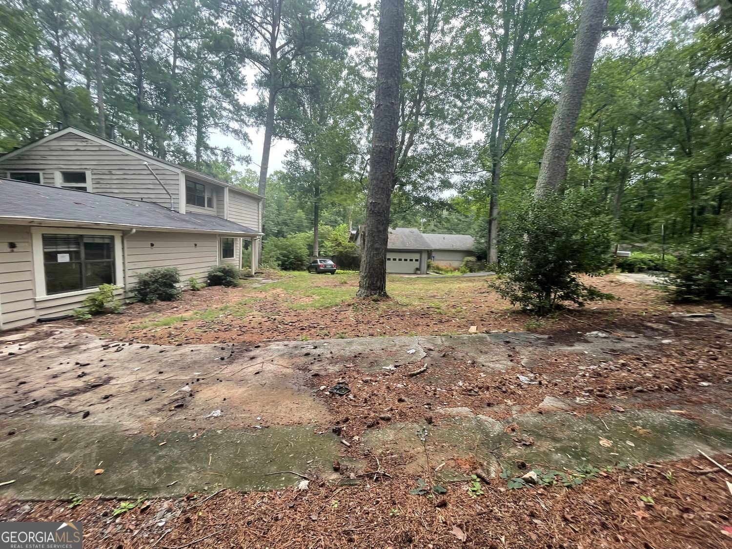 6859 Parkwood CT