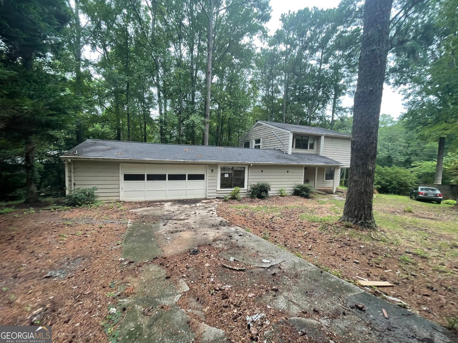 6859 Parkwood CT