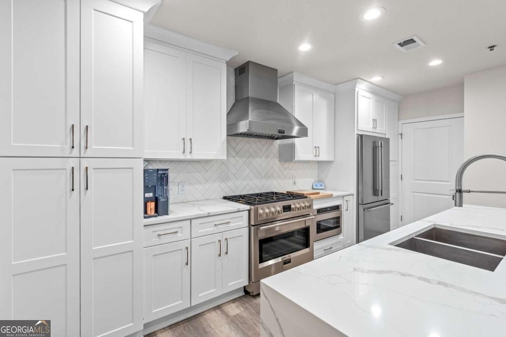 Photo of 270 17th Street NW #3806, Atlanta, GA 30363 (MLS # 10661545)