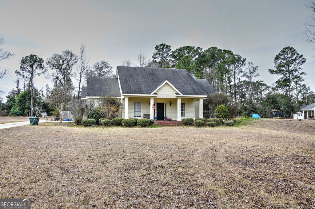 Photo of 118 Foxworth Trail, Nashville, GA 31639 (MLS # 10678942)