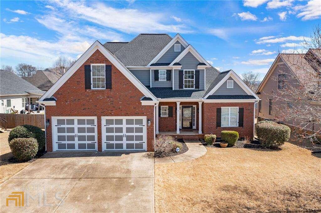 Beautiful home in the sought after Four Seasons is now available! This home has been well taken care of inside and out! Roof and HVAC are less than 5 years old. Owners suite on main with private bath featuring garden tub, tile shower, dual vanity and large walk in closet. Beautiful coffered ceilings in dining room. Lovely kitchen with hardwoods, granite countertops and two pantries! Three additional bedrooms with spacious bath upstairs. Screened porch leads out to deck overlooking fenced backyard. Located close to shopping, hospital, restaurants and major interstates. Add this one to your must see list!