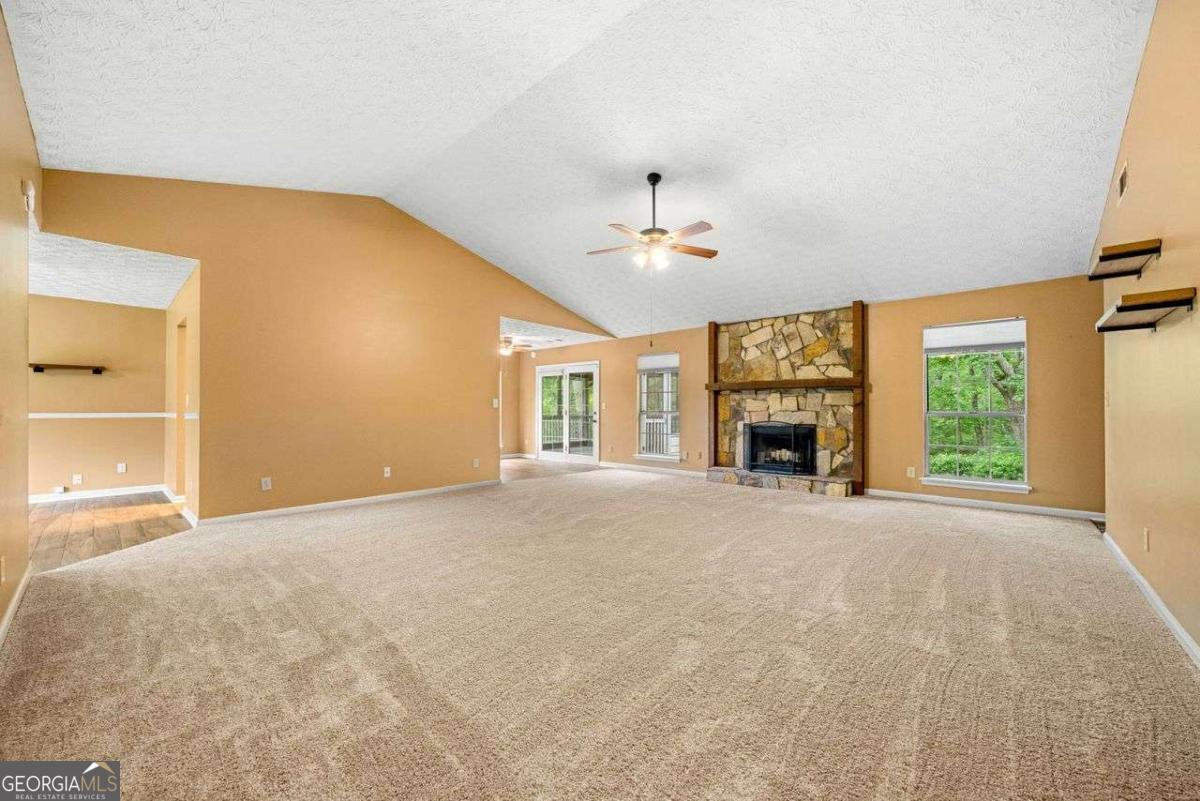 5535 Dorsett Shoals RD