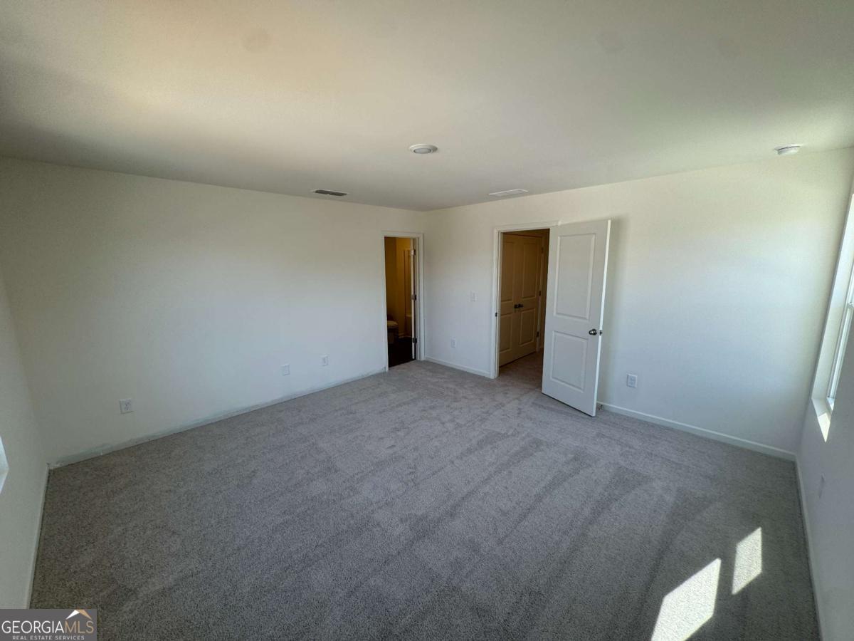 516 Robson DR