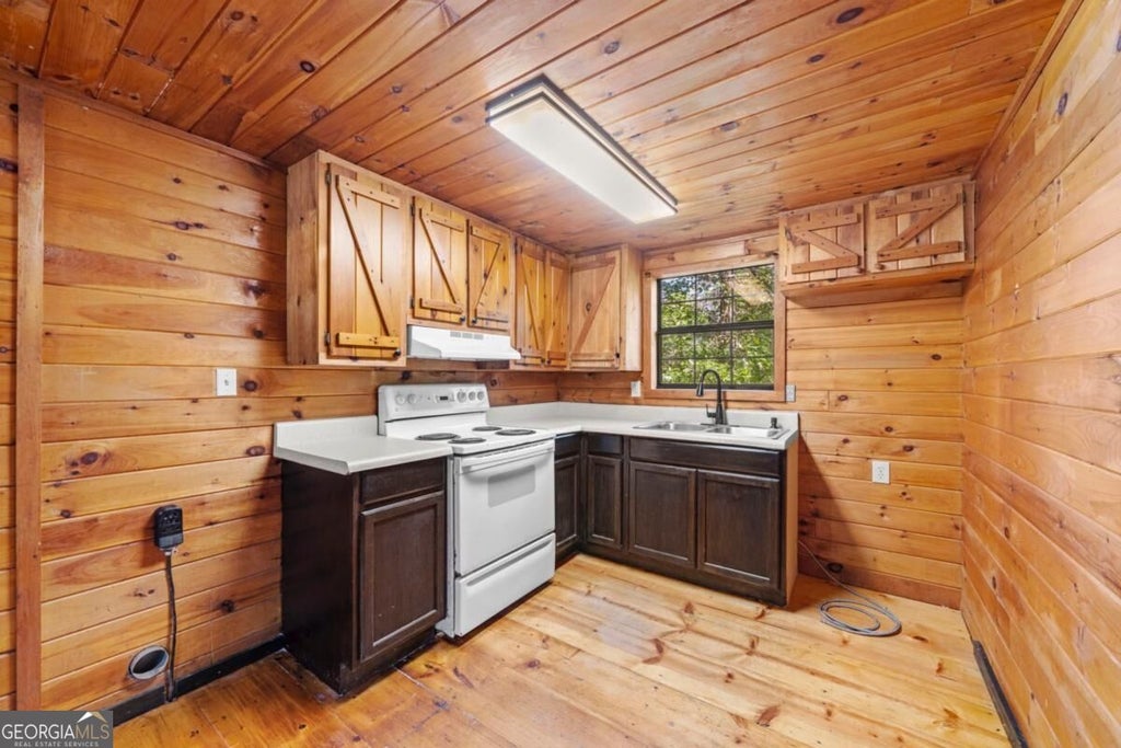 Photo of 255 Back Pine Way, Ellijay, GA 30540 (MLS # 10870865)