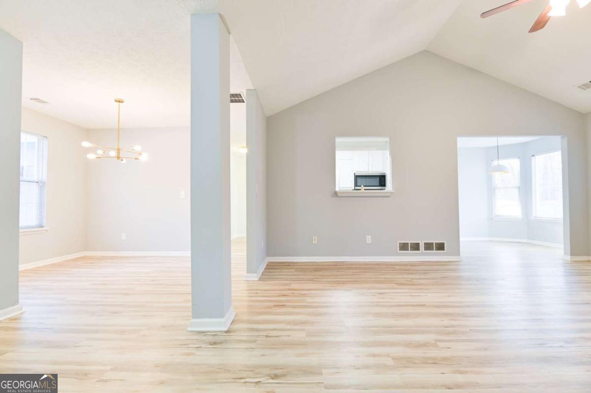 1255 Summit Point LN