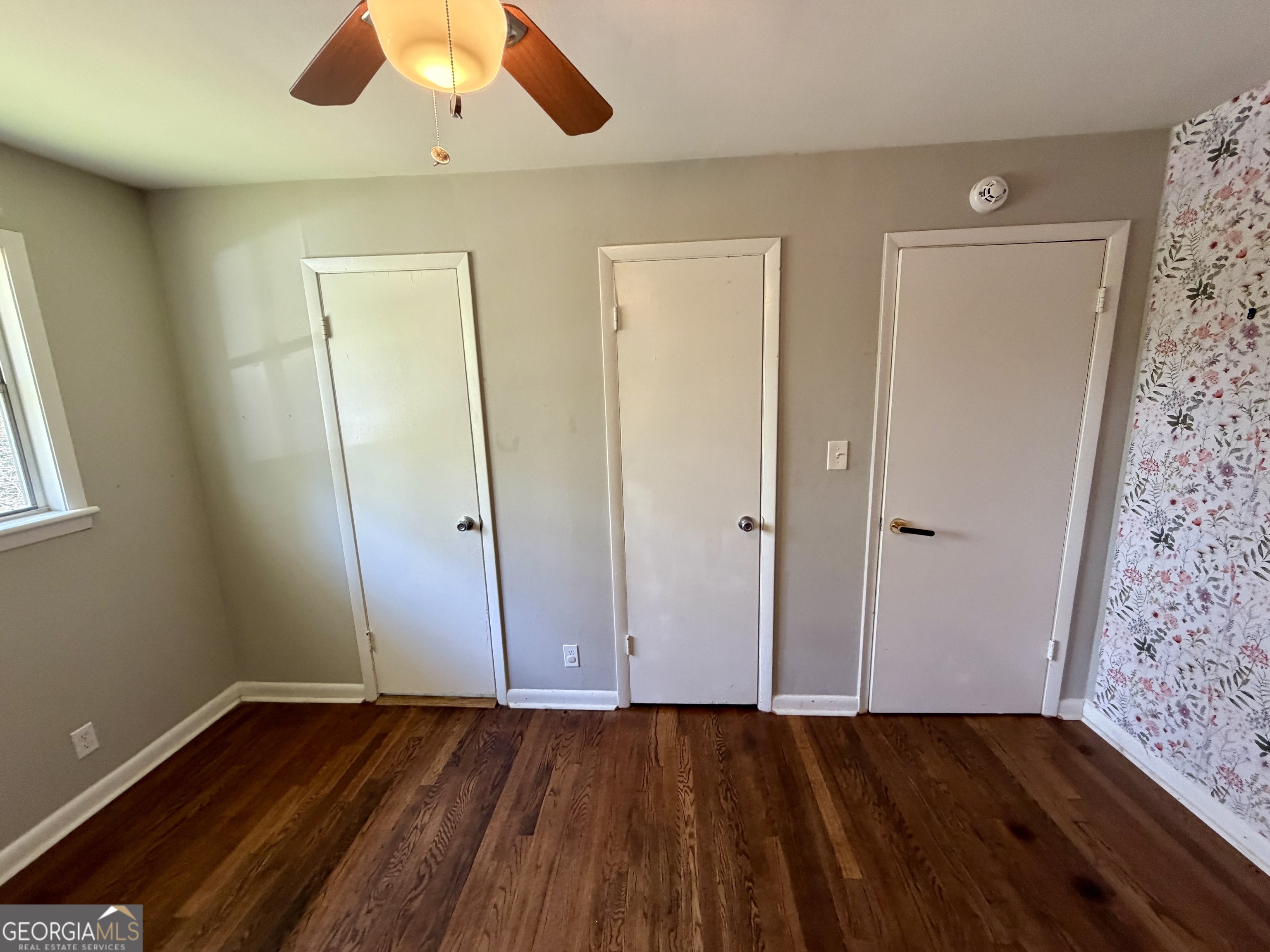 2705 Dunmoreland TER