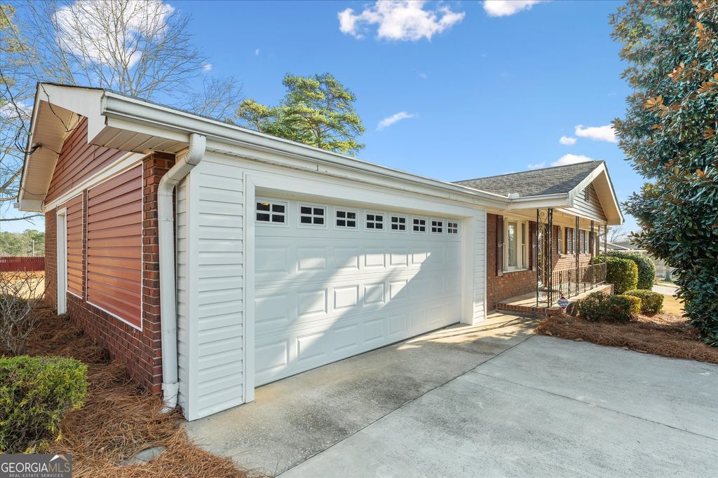Photo of 3698 Rogers Drive, Douglasville, GA 30134 (MLS # 10696203)