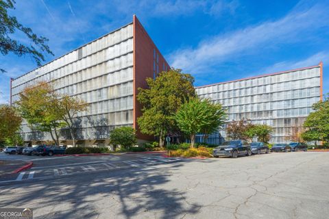 Photo of 3060 Pharr Court North NW #APT 223, Atlanta, GA 30305 (MLS # 10705891)