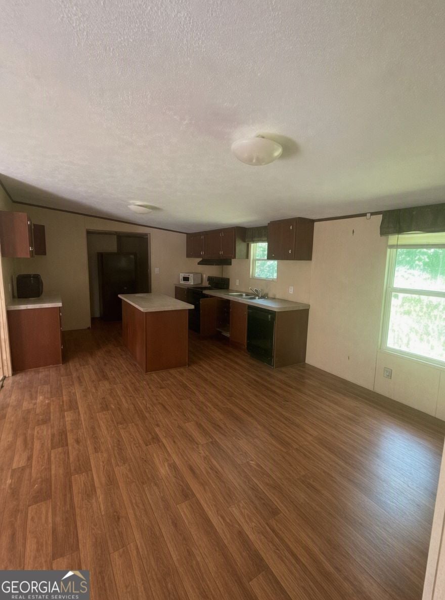 35 Brent CIR SW