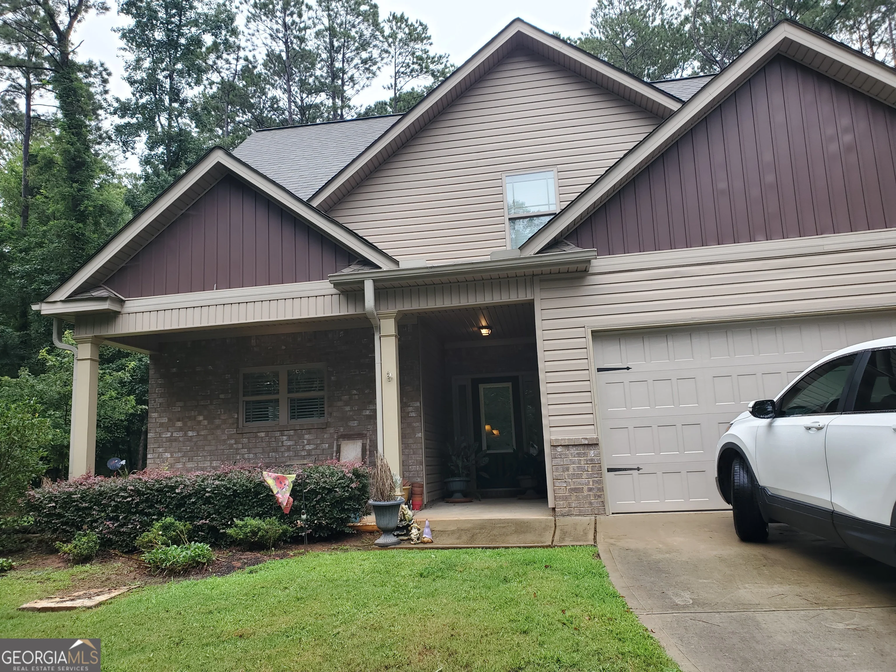 575 Starling Drive