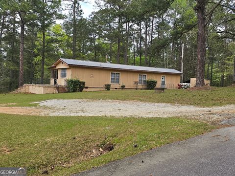 1089 LBK CIR Tignall GA 30668