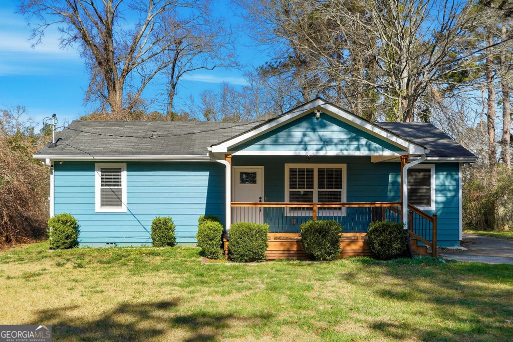 Photo of 4154 Brenda Drive, Decatur, GA 30035 (MLS # 10688873)