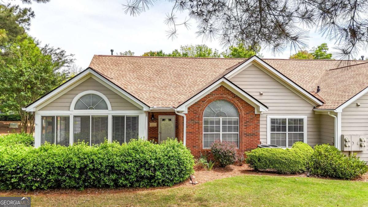 3814 Vineyards Lake CIR NW U15