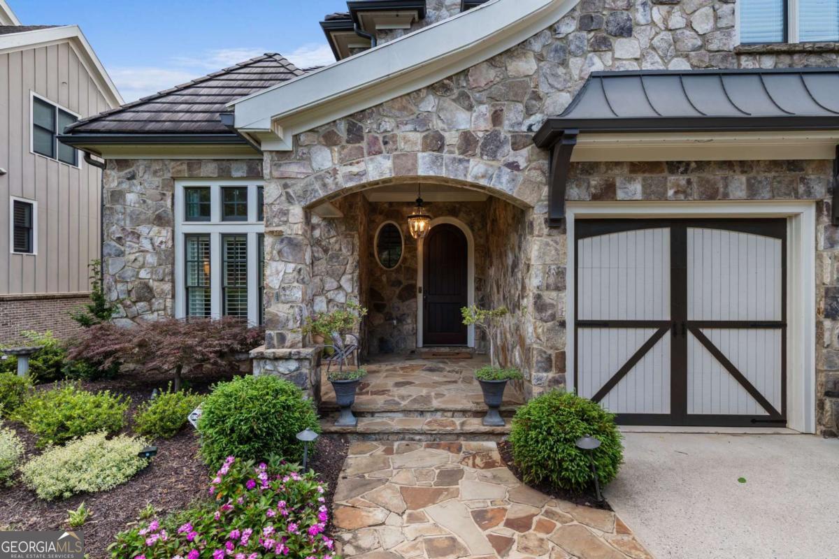 2540 Hillandale CIR