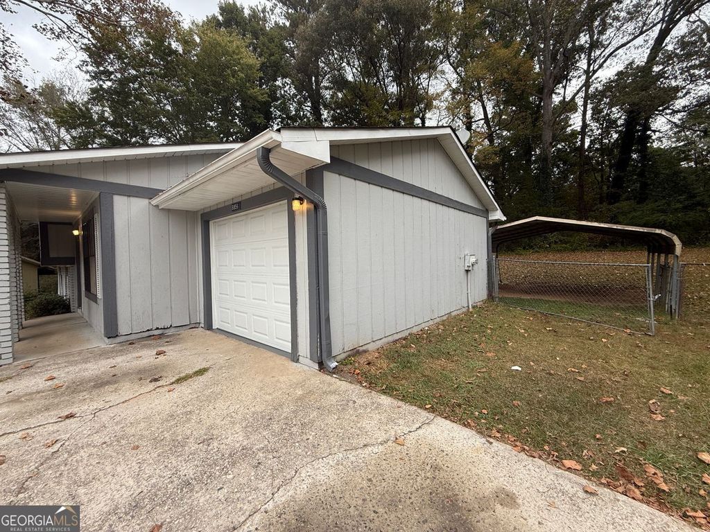 Photo of 8856 GATERIDGE Court, Jonesboro, GA 30238 (MLS # 10633254)