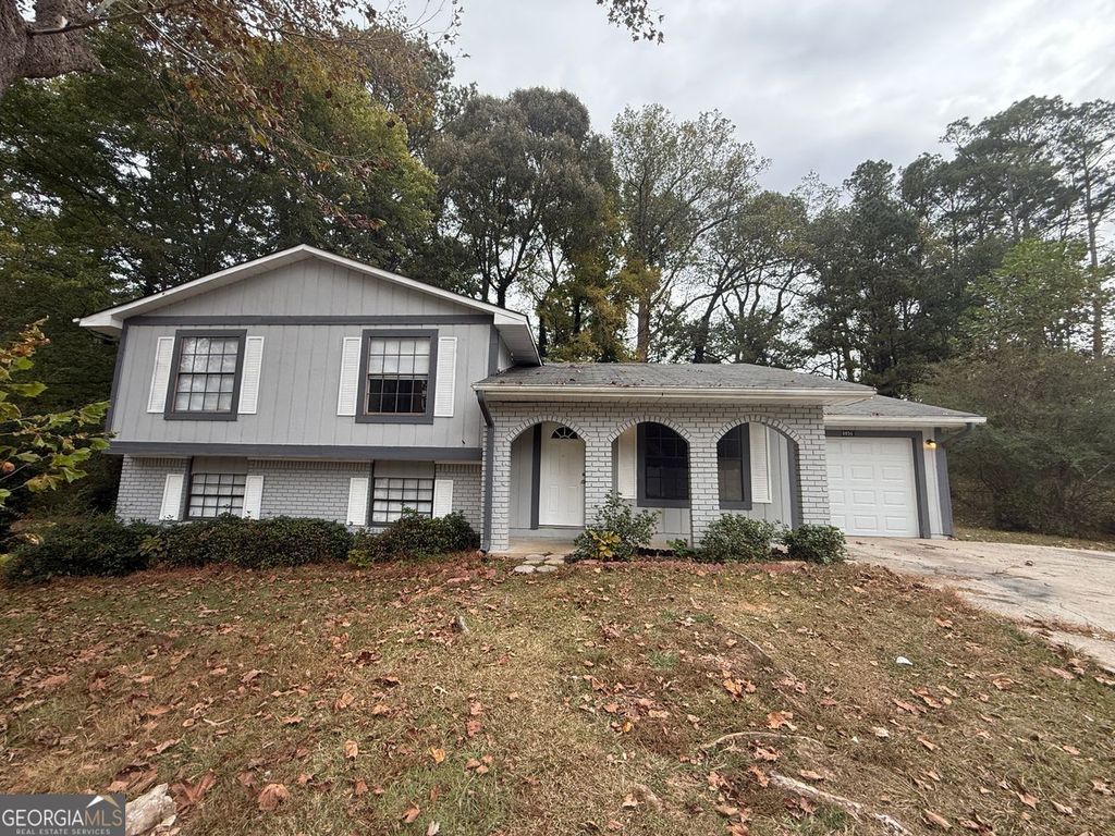 Photo of 8856 GATERIDGE Court, Jonesboro, GA 30238 (MLS # 10633254)