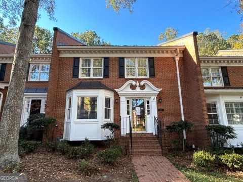Photo of 5417 Trentham Drive, Atlanta, GA 30338 (MLS # 10634153)