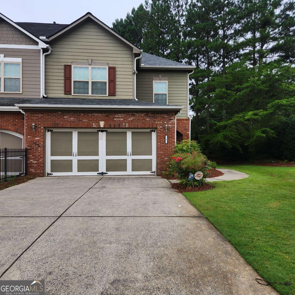 6 Trailside WAY