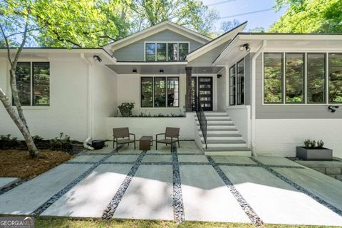 Photo of 538 Spring Valley Road NW, Atlanta, GA 30318 (MLS # 10739249)