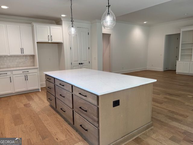 Fayetteville, Georgia 30215, United States, 3 Bedrooms Bedrooms, ,3 BathroomsBathrooms,Residential,Pending,123316