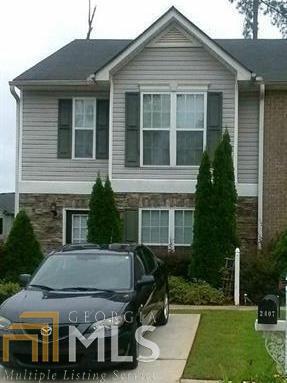 Perfect opportunity to own this lovely town home in the Farington Township Subdivision. This unit has hardwood floors through out downstairs and carpet upstairs. 3 bedrooms, 2.5 bath . Very convenient access to shopping, marta, schools and interstate. Bring all buyers. Will not last!