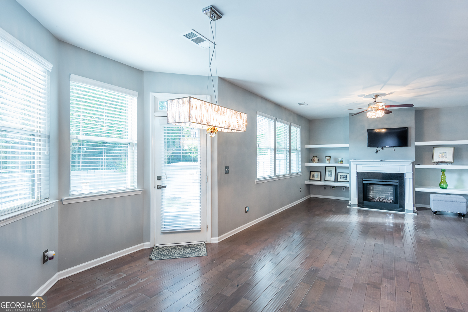 Snellville, Georgia 30078, United States, 3 Bedrooms Bedrooms, ,3 BathroomsBathrooms,Residential,Active,231216