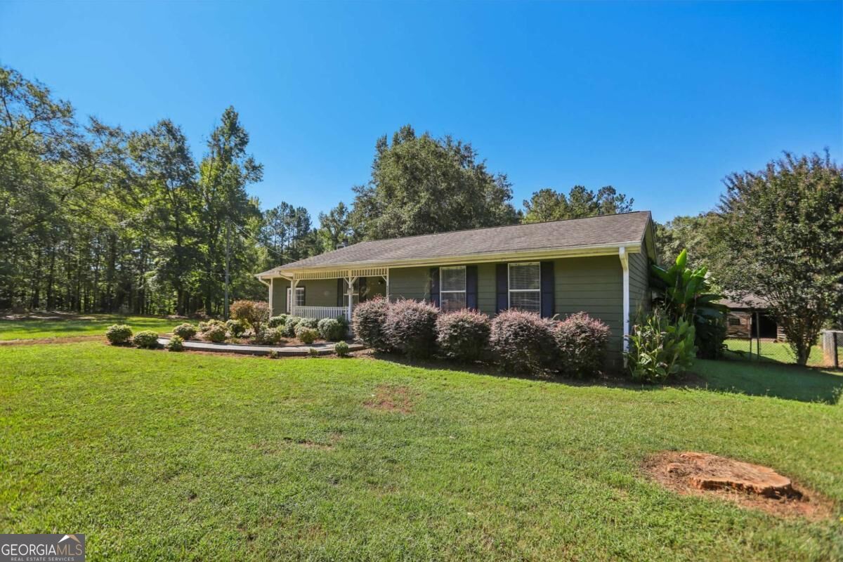 888 Laney RD
