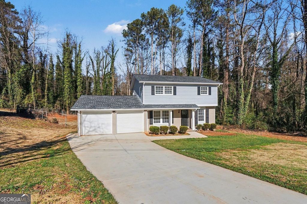 Photo of 4220 Colony East Drive, Stone Mountain, GA 30083 (MLS # 10684145)