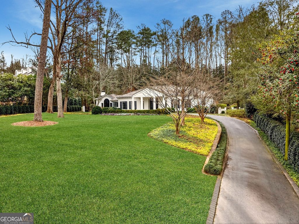 Photo of 328 King Road NW, Atlanta, GA 30342 (MLS # 10695754)