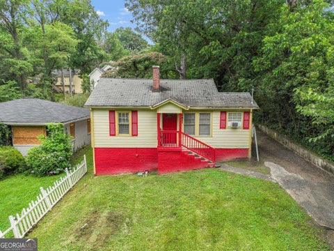 Photo of 1411 Lavender Drive NW, Atlanta, GA 30314 (MLS # 10784876)