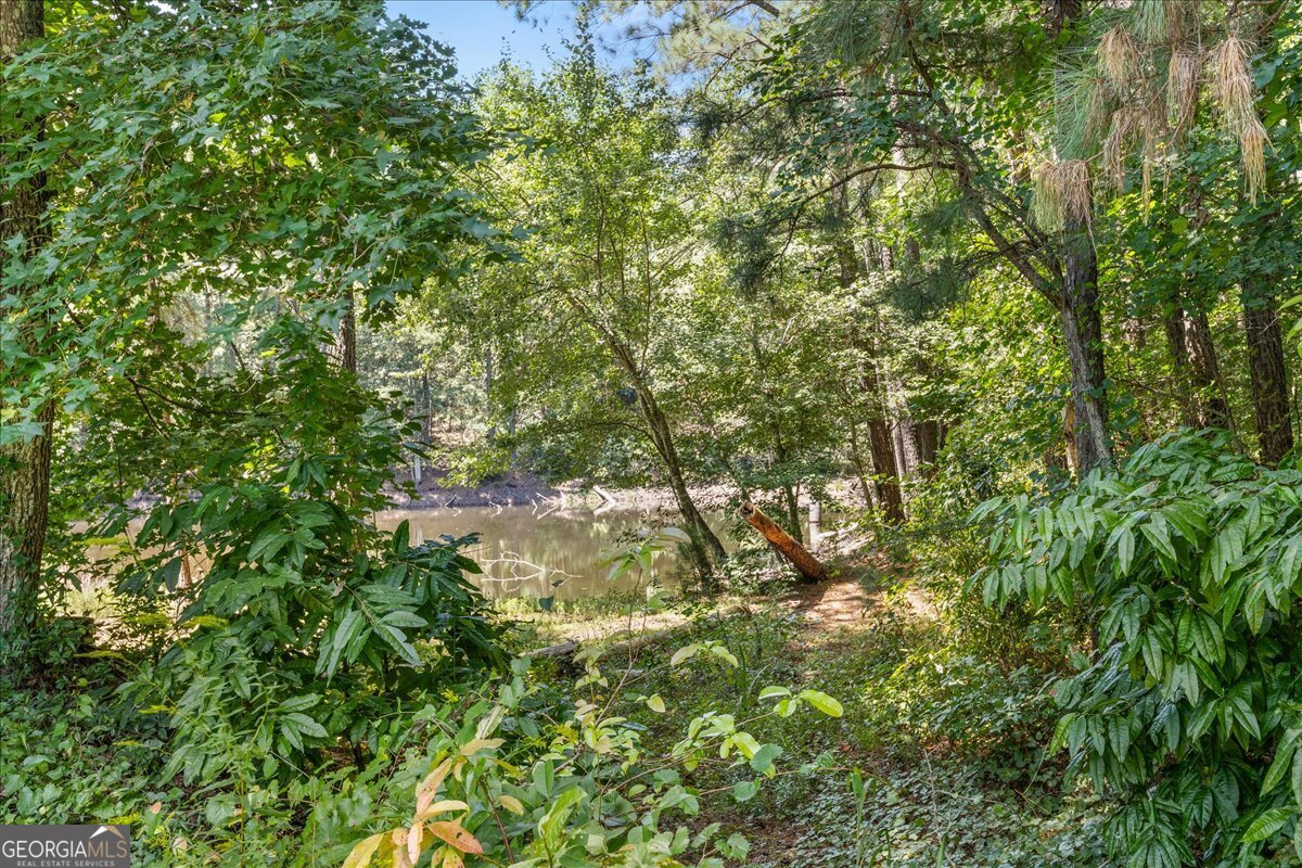 2051 Poplar Falls AVE