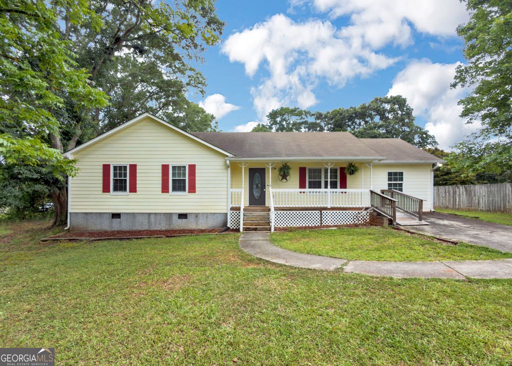 Photo of 51 Caldwell Road, Griffin, GA 30223 (MLS # 10806357)