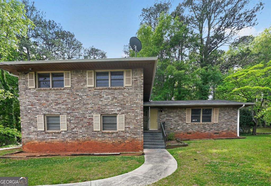 Photo of 331 Barbashela Drive, Stone Mountain, GA 30088 (MLS # 10737587)