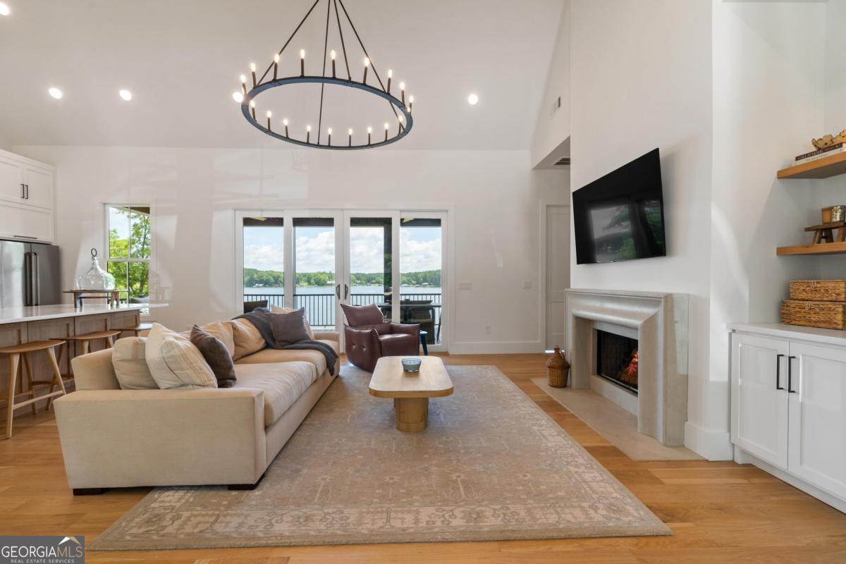 156 Dogwood DR