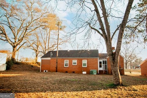 A home in Thomaston