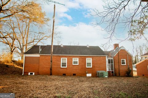 A home in Thomaston