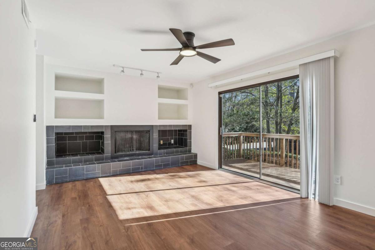 Powers Ferry North - Residential