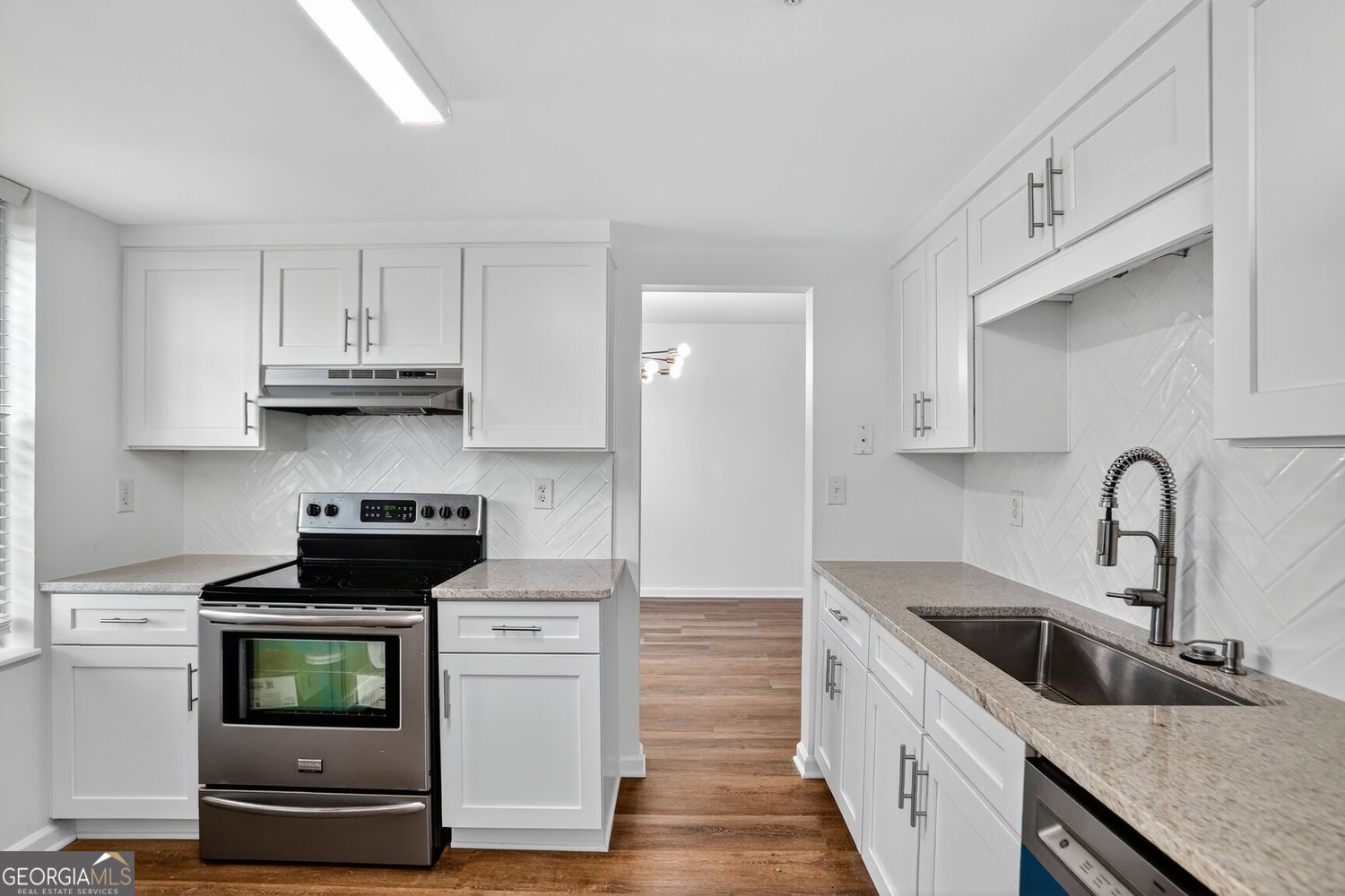 Atlanta, Georgia 30309, United States, 2 Bedrooms Bedrooms, ,2 BathroomsBathrooms,Residential,Active,224855