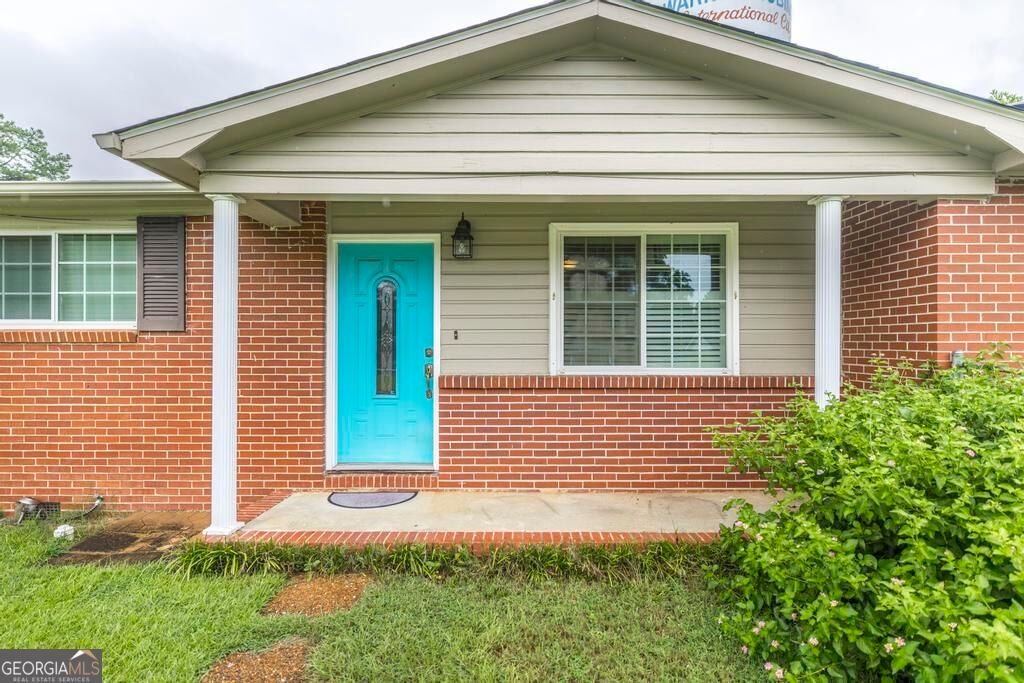 121 Karen DR