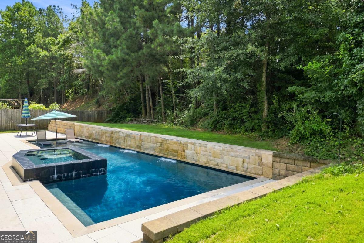 2710 Evan Manor LN