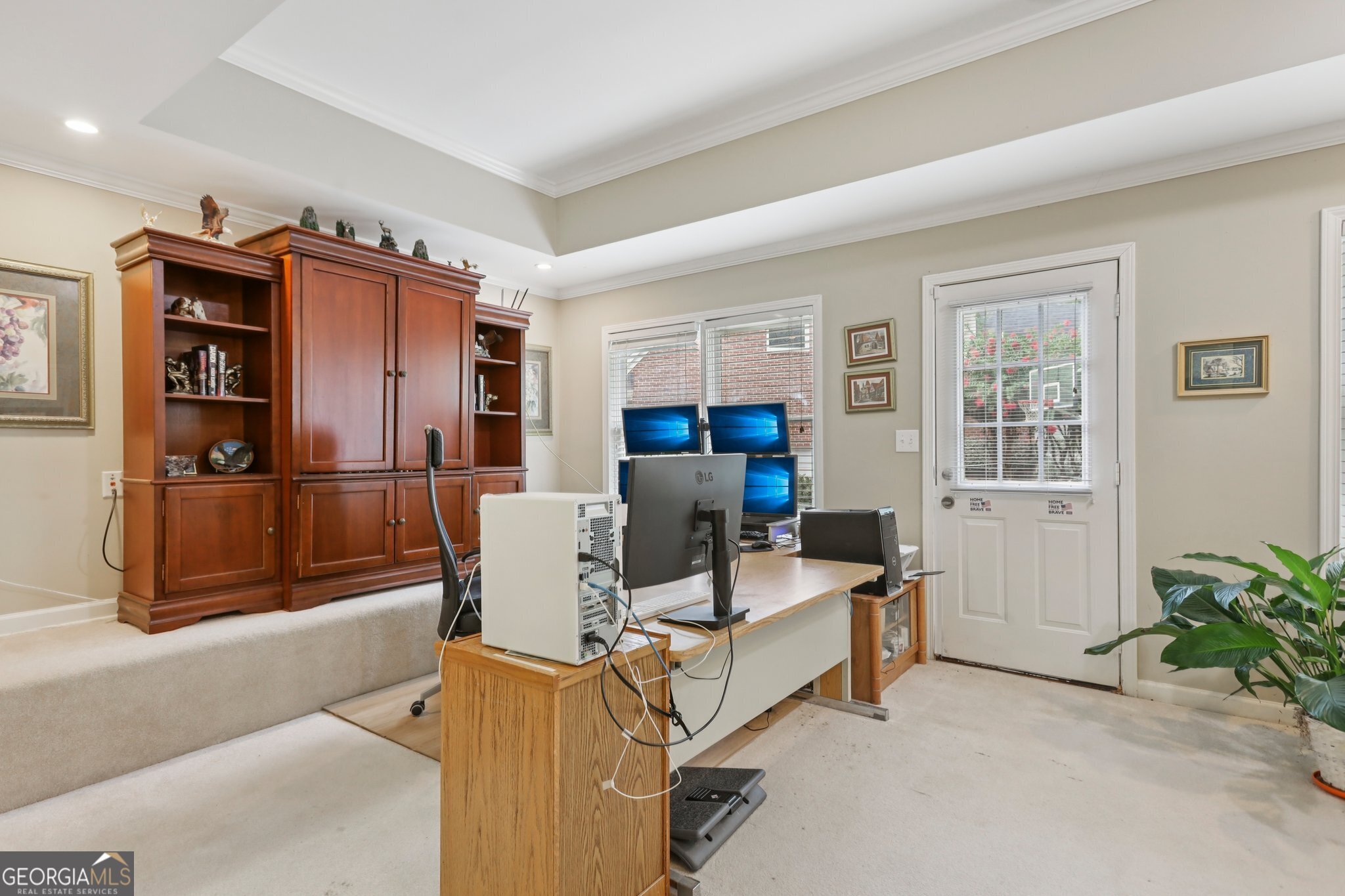 Hampton Hall - Residential