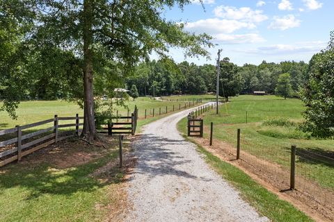 A home in Newnan